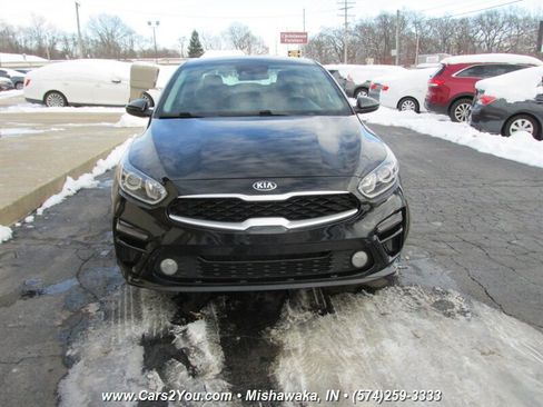 Used 2021 Kia Forte LXS image 2