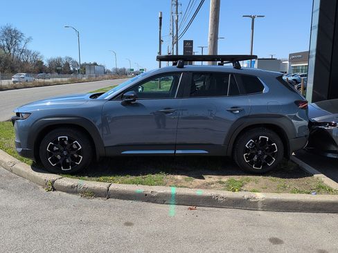 Used 2023 MAZDA CX-50 Meridian Edition w/ Apex Package image 4