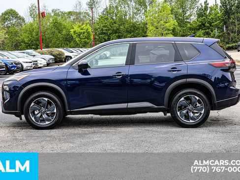 Used 2025 Nissan Rogue SV image 9