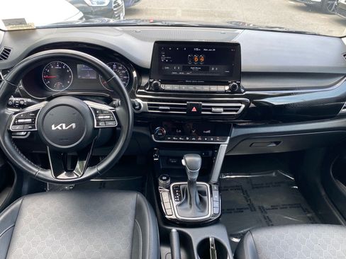 Used 2022 Kia Seltos EX AWD/4WD image 11