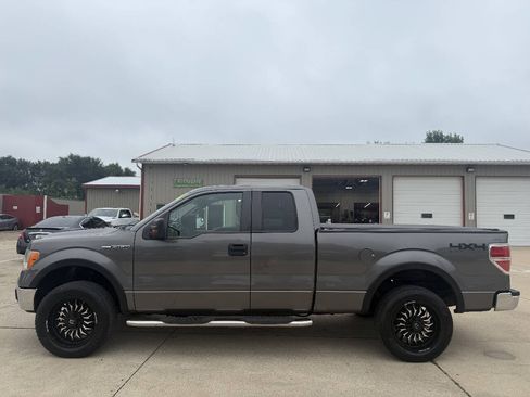 Used 2011 Ford F150 XLT w/ XLT Convenience Pkg AWD/4WD image 2