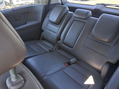 Used 2012 Honda Odyssey Touring Elite image 19