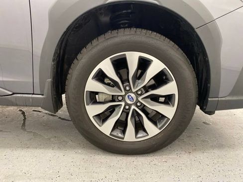 Used 2025 Subaru Outback Limited AWD/4WD image 8