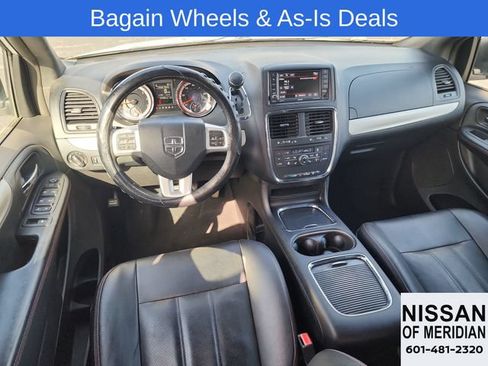 Used 2019 Dodge Grand Caravan GT FWD image 11