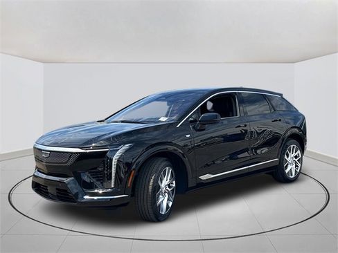 New 2025 Cadillac Optiq Luxury 1 image 10