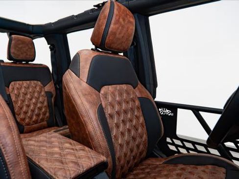Used 2025 Ford Bronco 4-Door AWD/4WD image 35