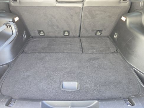 Used 2017 Jeep Cherokee Trailhawk image 32