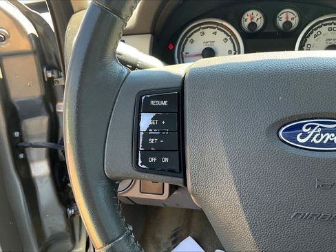 Used 2008 Ford Focus SE FWD image 11