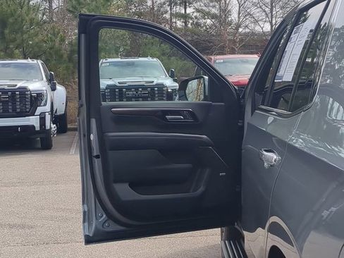 Used 2026 Chevrolet Tahoe High Country image 15