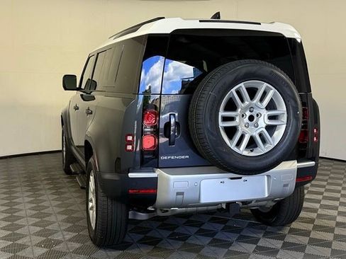 New 2025 Land Rover Defender 110 S image 4