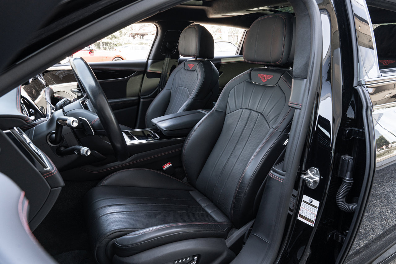 Used 2024 Bentley Flying Spur V8 AWD/4WD image 31