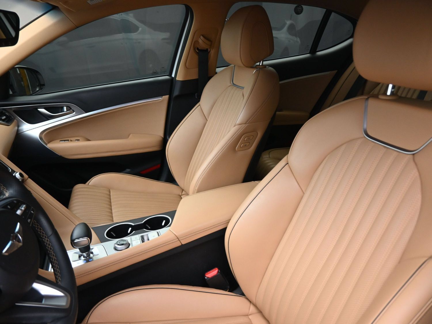 Used 2022 Genesis G70 3.3T RWD image 19