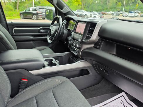 Used 2022 RAM 1500 Big Horn AWD/4WD image 6