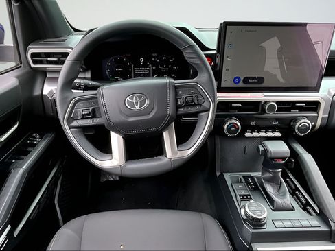 Used 2025 Toyota Tacoma TRD Off-Road AWD/4WD image 8