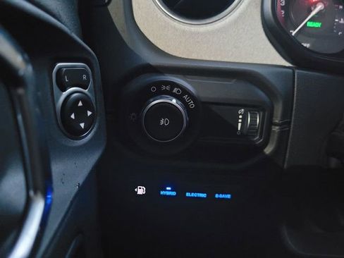 Certified 2025 Jeep Wrangler Unlimited Sahara w/ Safety Group image 14