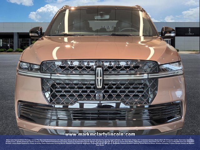 New 2026 Lincoln Navigator Black Label AWD/4WD image 2