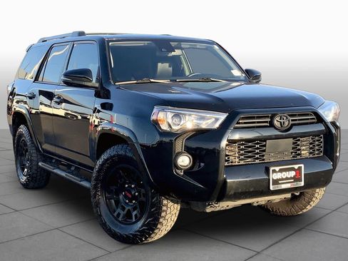 Used 2021 Toyota 4Runner SR5 Premium w/ Moonroof Package RWD image 3
