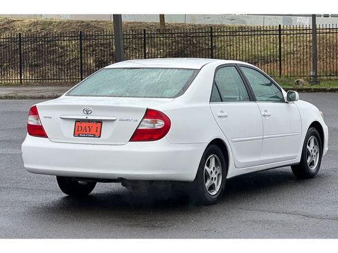 Used 2002 Toyota Camry LE image 5