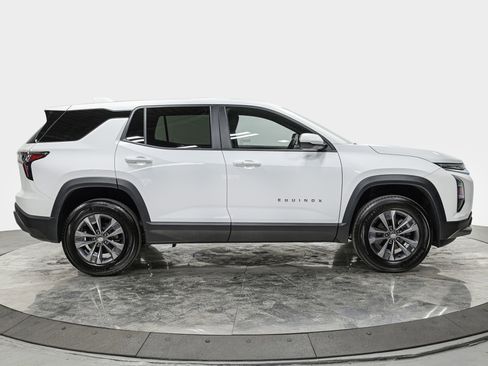 Used 2026 Chevrolet Equinox LT image 8