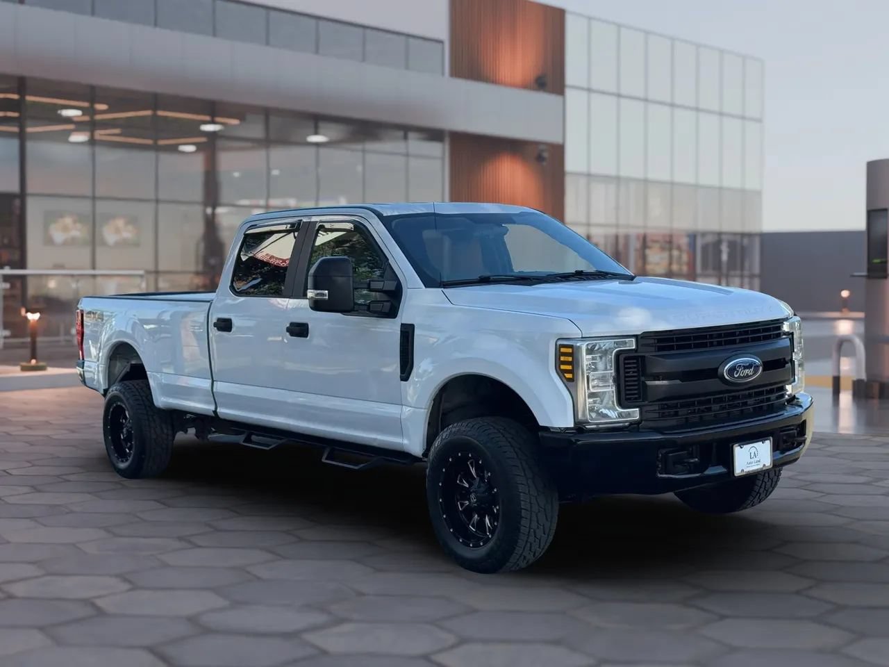 Used 2019 Ford F250 XL w/ Power Equipment Group AWD/4WD image 8