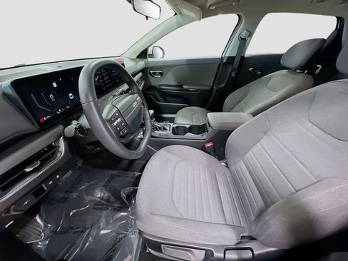 Certified 2025 Kia K4 EX image 19