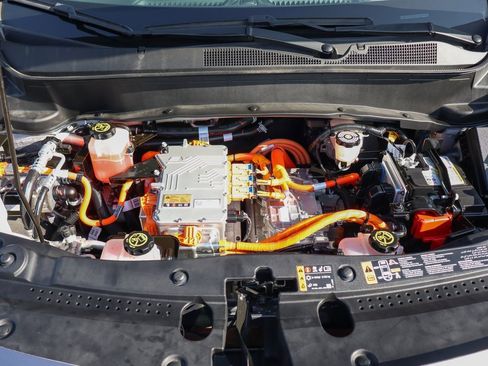 Used 2022 Chevrolet Bolt EUV Premier image 11