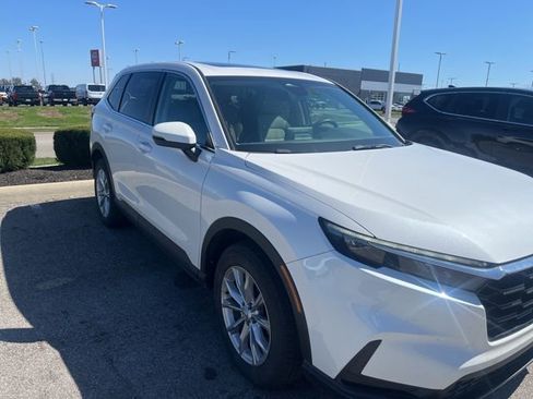 Used 2023 Honda CR-V EX image 3