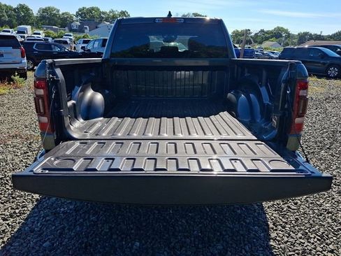 Used 2023 RAM 1500 Laramie AWD/4WD image 32