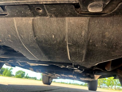 Used 2011 Jeep Grand Cherokee Overland Summit image 27