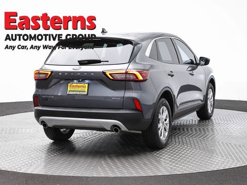 Used 2024 Ford Escape Active AWD/4WD image 5