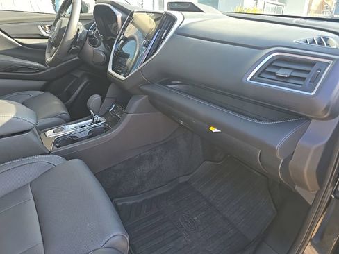 Certified 2025 Subaru Ascent Limited image 38