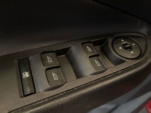 Used 2018 Ford Escape SE w/ SE Sync 3 Package image 15