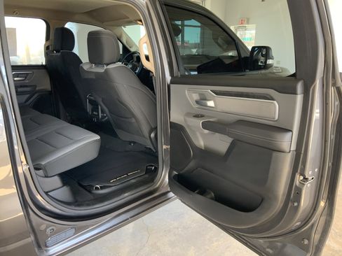 Used 2020 RAM 1500 Big Horn image 32