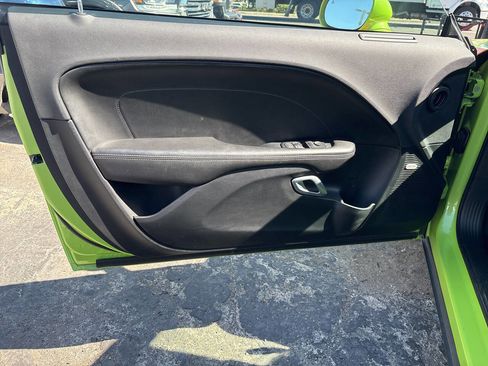 Used 2015 Dodge Challenger R/T Plus image 13