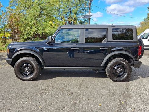 Used 2023 Ford Bronco Black Diamond image 2