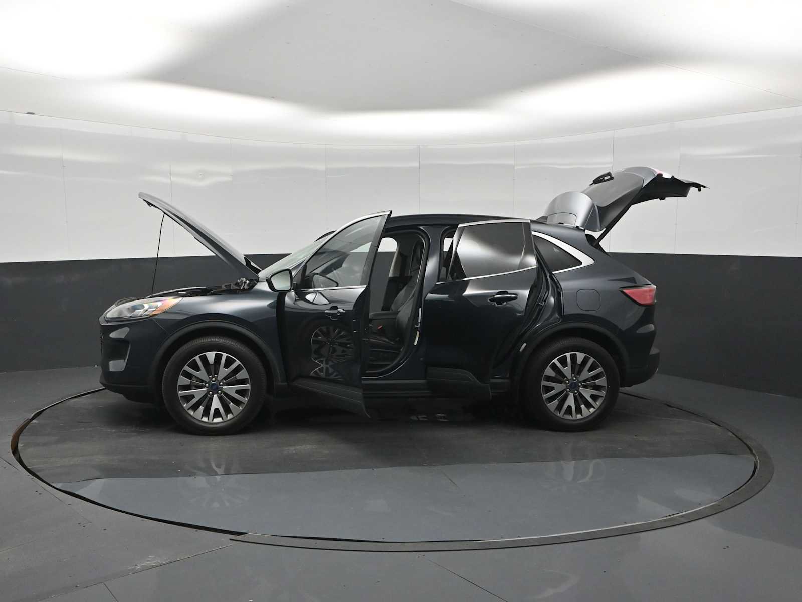 Used 2022 Ford Escape Titanium AWD/4WD image 36