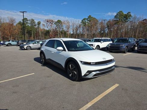 New 2026 Hyundai Ioniq 5 SEL image 12