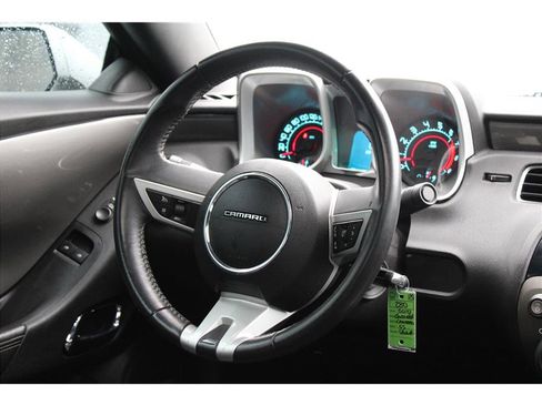 Used 2010 Chevrolet Camaro SS image 12