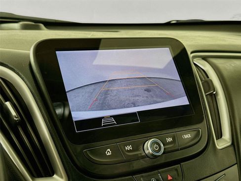Used 2022 Chevrolet Malibu LT w/ Leather Package FWD image 14