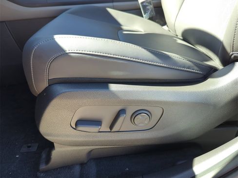 New 2026 Kia Carnival image 21