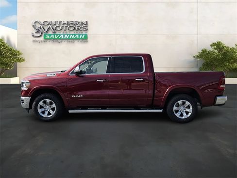 Used 2022 RAM 1500 Laramie AWD/4WD image 2