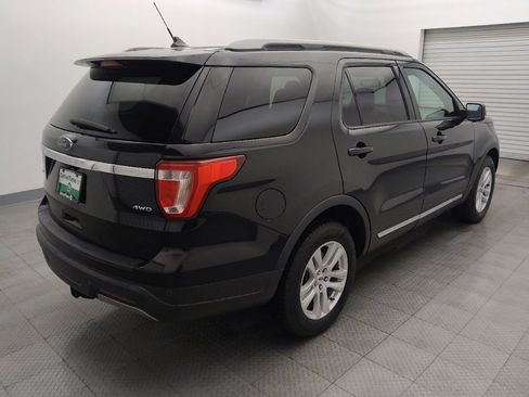 Used 2019 Ford Explorer XLT w/ Equipment Group 201A AWD/4WD image 9
