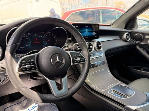 Used 2021 Mercedes-Benz GLC 300 4MATIC image 12