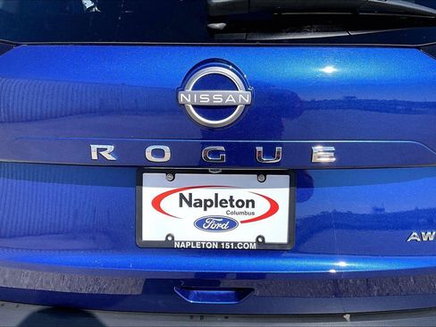 Used 2023 Nissan Rogue S AWD/4WD image 8