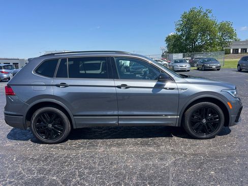 Used 2022 Volkswagen Tiguan SE R-Line AWD/4WD image 8