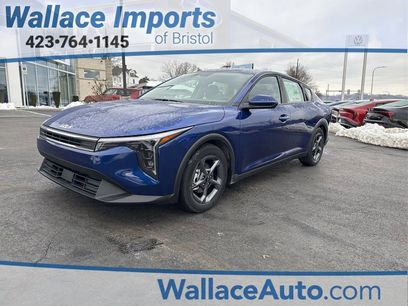 New 2025 Kia K4 LXS