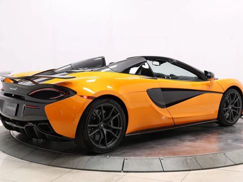 Used 2019 McLaren 570S Spider RWD image 5
