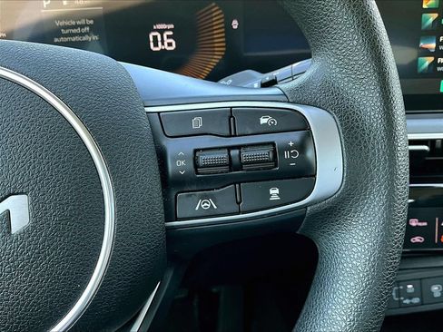 Used 2025 Kia K5 LXS FWD image 14