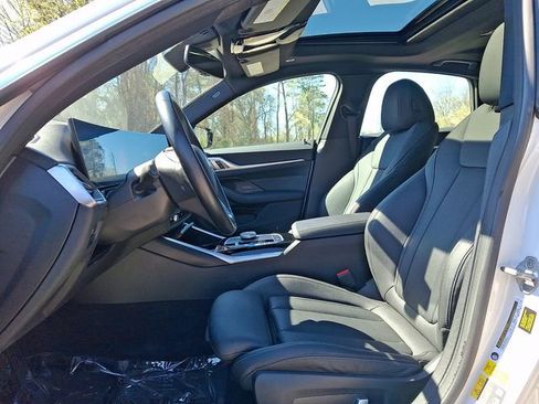 Used 2023 BMW i4 eDrive35 image 16