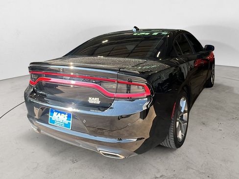 Used 2020 Dodge Charger SXT w/ Plus Group RWD image 6